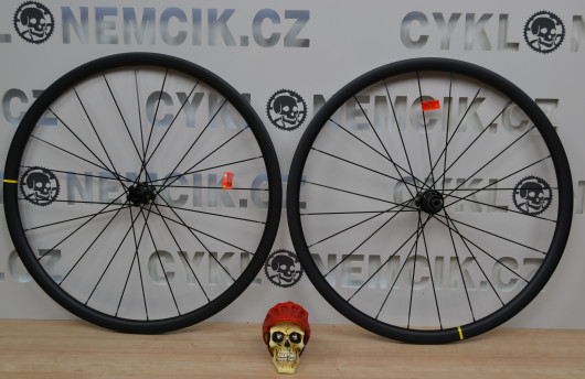 Kola napletená Mavic COSMIC Elite UST Disc 12x100mm/12x142mm