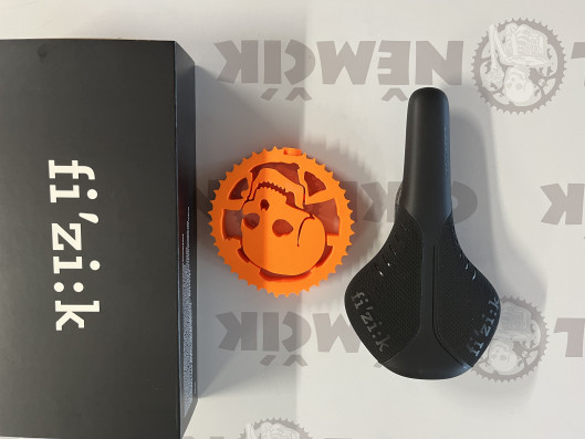 Sedlo Fizik Antares R1 Carbon-black/black-LARGE