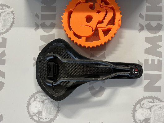 Sedlo Fizik Antares R1 Carbon-black/black-LARGE