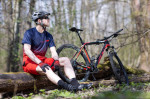 Kraťasy FORCE BLADE MTB s odnímatelnou vložkou, červené