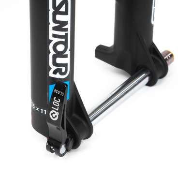 Vidlice Suntour XCR32 AIR LO-R DISC boost 15QLC32, 100mm černá mat