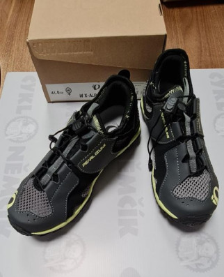 Tretry PEARL iZUMi obuv W X-ALP DRIFT III,šedá/černá,41