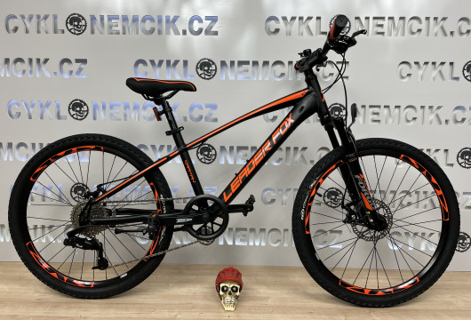 Kolo Leader Fox CAPITAN CHLAPECKÝ 2023-1 1x8 SPEED black orange