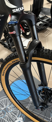 Suntour XCR32 Air LOR MTB 29" odpružená vidlice 100mm