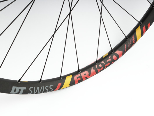 Zapletené přední kolo DT Swiss FR1950 Spline MTB 27,5'' 30 mm IS 15/110 mm BOOST