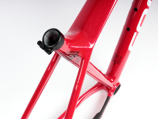 Rám FOCUS Raven 8.8 29" velikost 18" MTB - barva červená