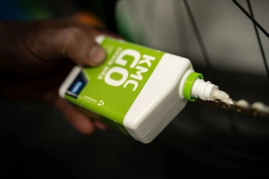 VOSK NA ŘETĚZ KMC GO WAX 150ML