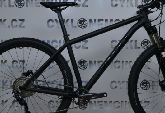 Rám SKULL 29 CR New 2021 22" černá