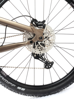 Kolo Lee Cougan Quest Shimano Deore 1x11 šedá lesklá