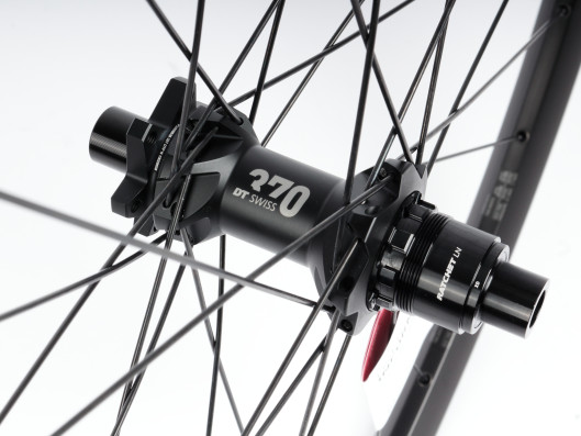 Kolo zadní DT SWISS X1900 29" Spline 25 Boost 12x148mm Sram XD