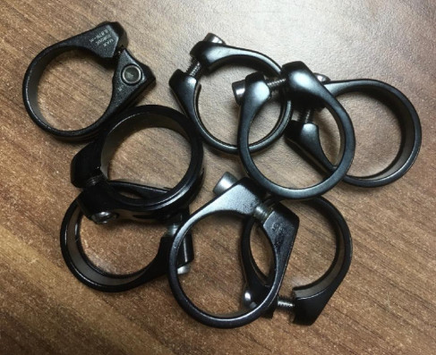 Objímka sedlovky BMX 25,4 černá