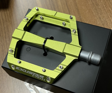 Pedály BMX EXUSTAR PB553, zelené