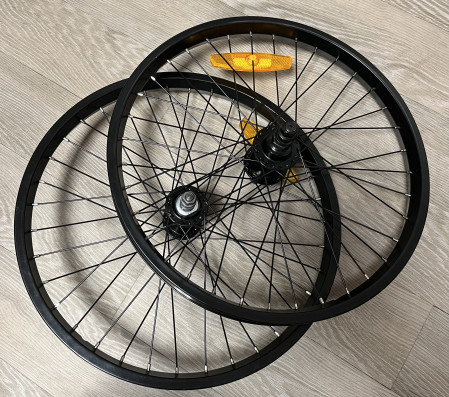 Kola BMX napletená komplet pár ; 36 děr black