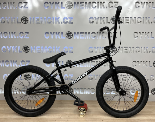 Kolo GALAXY WHIP ČERNÁ