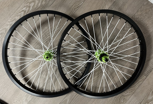 Kola napletená BMX 34R Black-Green-White