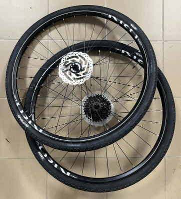 Kola napletená Grind 28-29"-622 + Shimano 505 -komletní-akce
