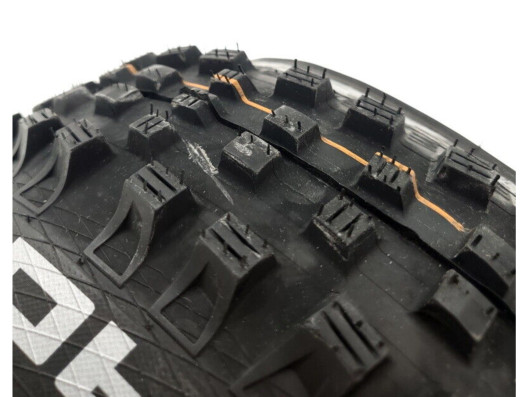 Plášť SCHWALBE Magic Mary 29x2,40 Evolution , Super Ground , Tubeless Easy, Addix Soft, kevlar