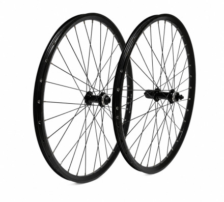 Kola napletená Remerx 26" CenterLock 15x100/QR 141mm (Shimano/E-Rocky)