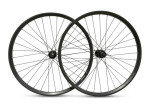 Kola napletená Remerx 26" CenterLock 15x100/QR 141mm (Shimano/E-Rocky)