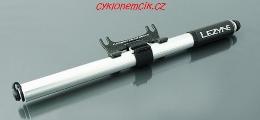 HUSTILKA LEZYNE CARBON ROAD DRIVE