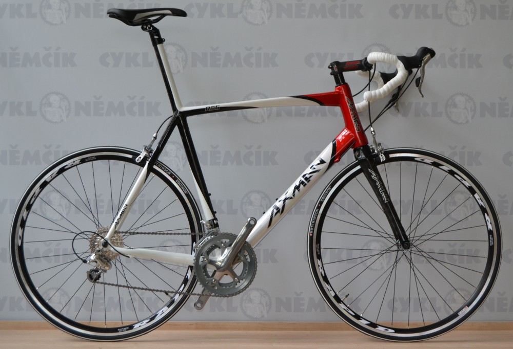 Ruota Anteriore 13-622 (700c) Per Bici – Cerchio Exal XR-1 Con Mozzo Shimano Tiagra 8/9v, 32 Fori, Raggi Inox, Nero